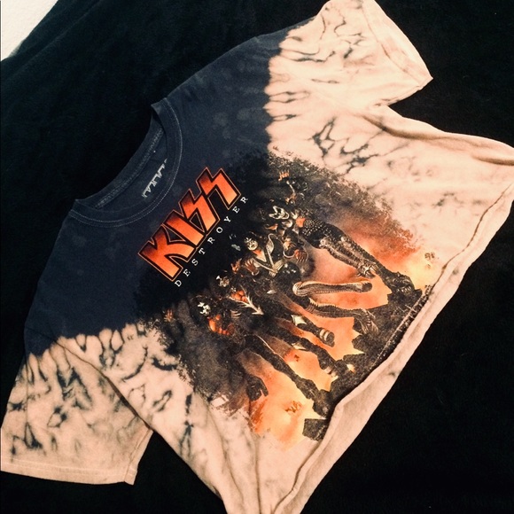 Kiss Tops - Cropped Kiss Destroyer Shirt